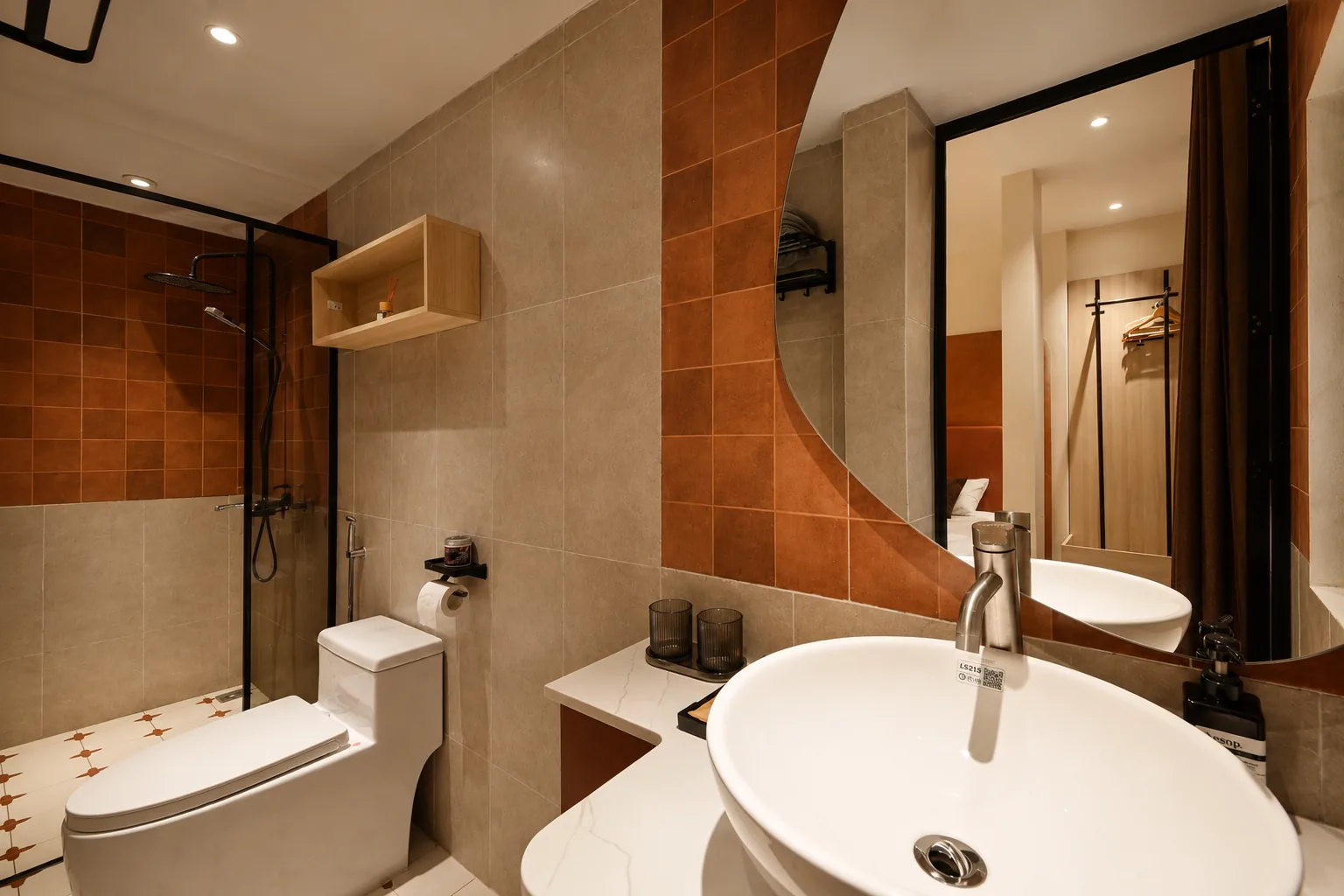 Phòng tắm Ladi Homestay